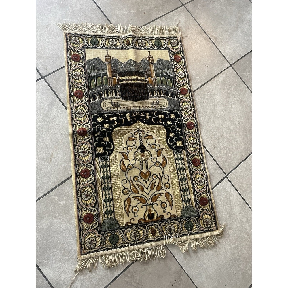 Hisar Tekstil Rug Wall Hanging Turkish Prayer Thick Velour Fringe 26" x 42"
